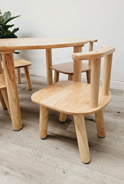 Round Toddler Table & 4 Chair Set