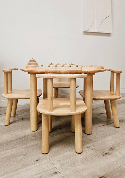 Round Toddler Table & 4 Chair Set