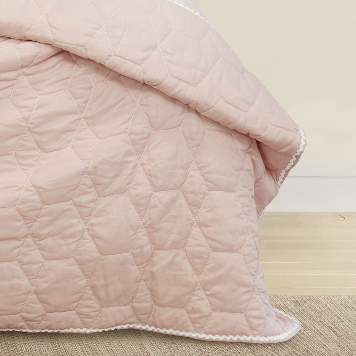 Jelly Bean Kids Bolston Pink Coverlet Set | Single/Double